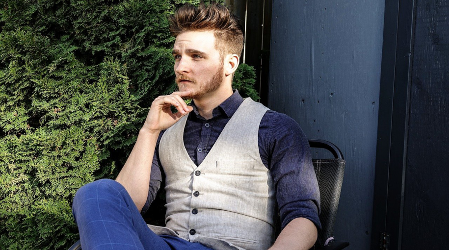 Doğru Erkek Gömlek Seçimiyle Stil Sahibi Olma İpuçları